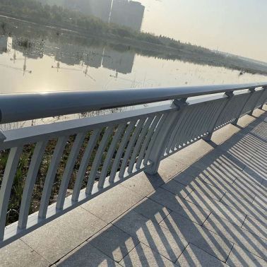 湛江河道護(hù)欄廠家 景觀園林欄桿款式圖片 茂名橋梁護(hù)欄定制